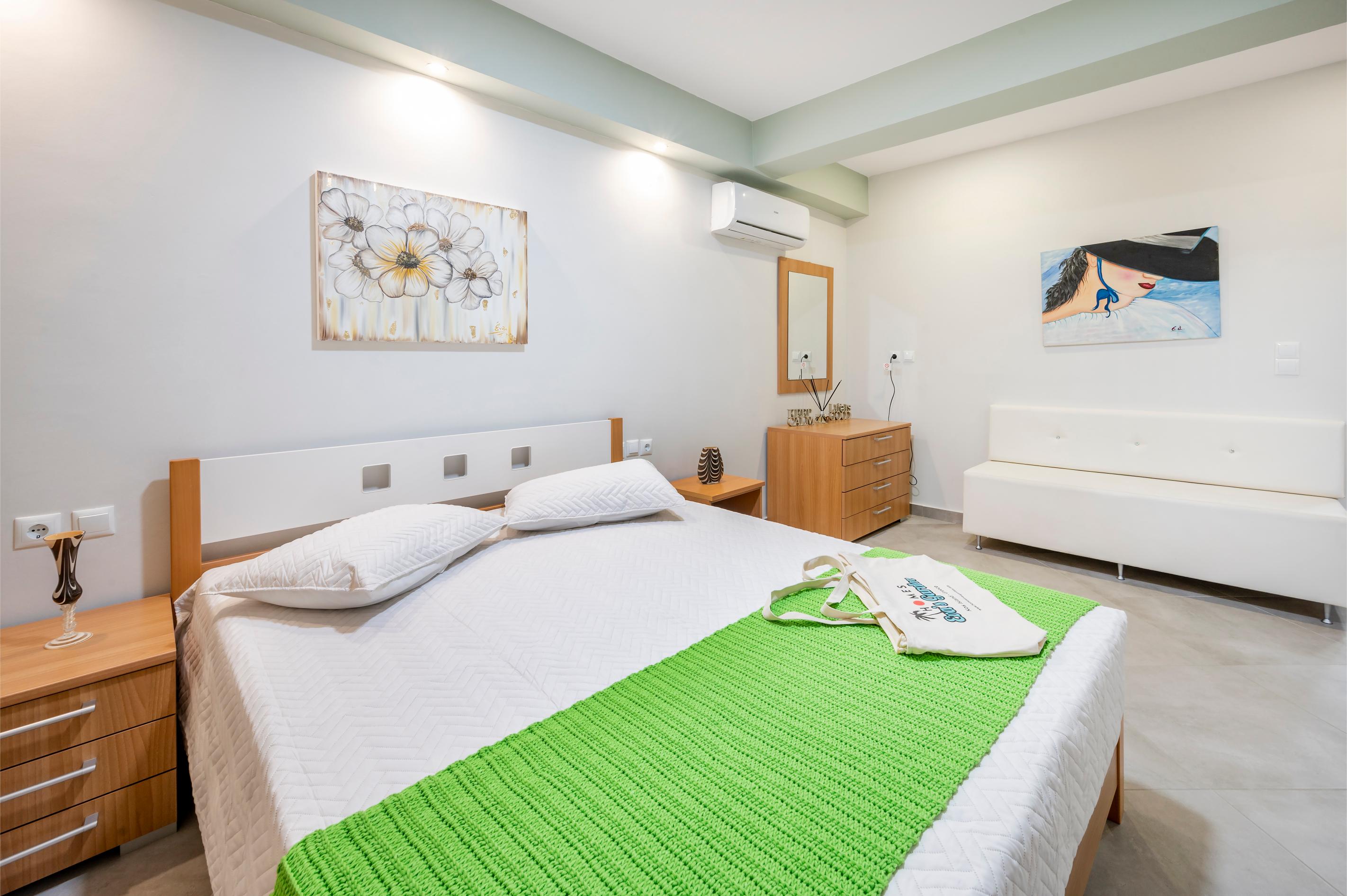 Soft Days, Starry Nights & a Private Pool (106)