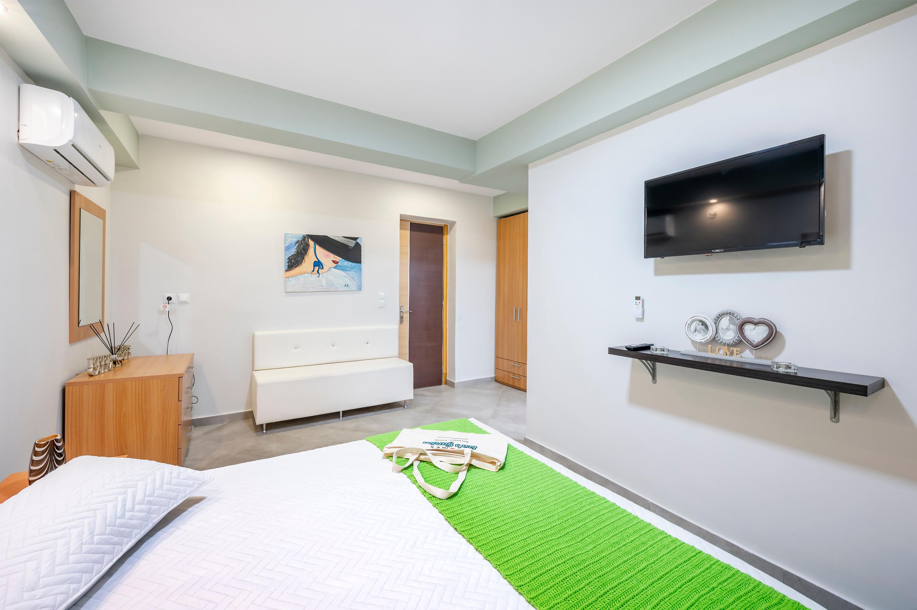 Soft Days, Starry Nights & a Private Pool (106)