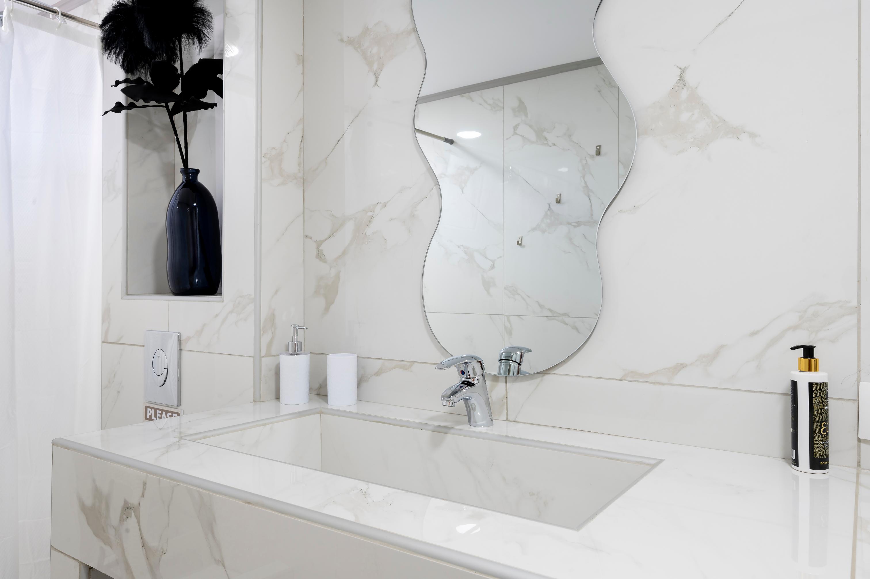 Relaxation Moments with Jacuzzi (107 )