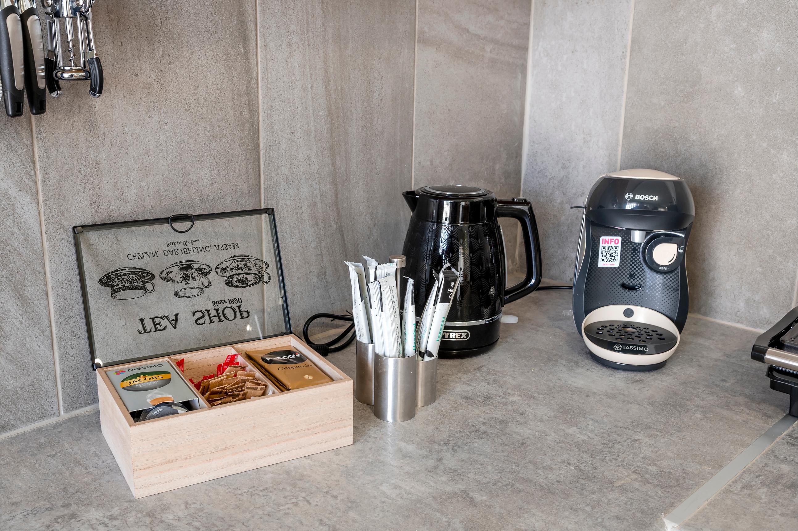 Simple Comfort with a Touch of Nature(104)